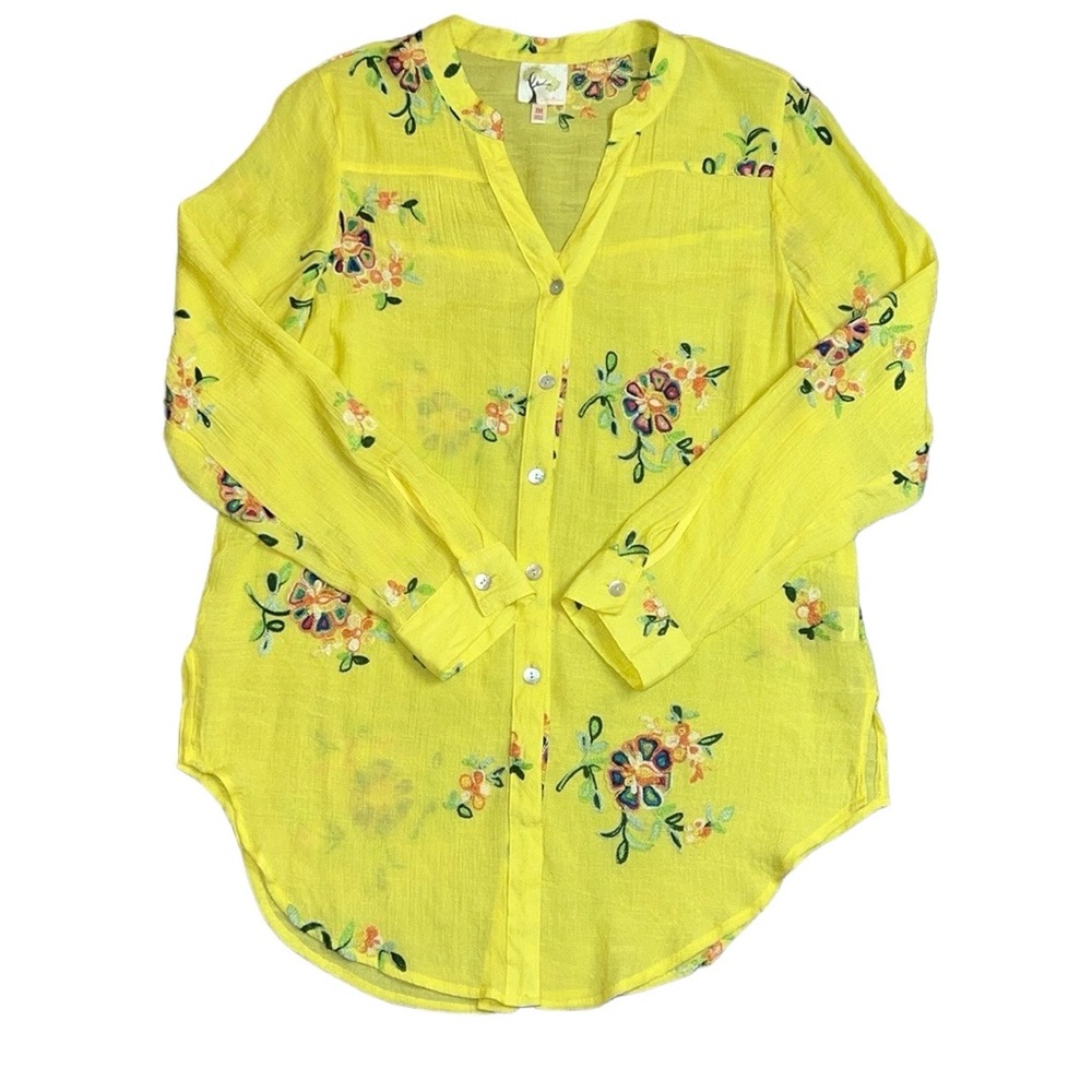 {EUC Anthropologie Fig & Flower Embroidered Yellow Button Down Size Medium}